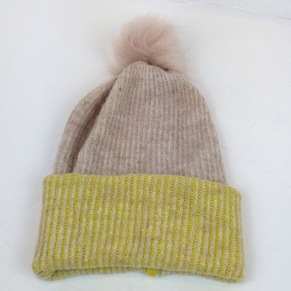 Tan / green color block knit beanie with faux fur Pom - Picture 1 of 5